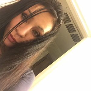 Meet your Posher, Kendra